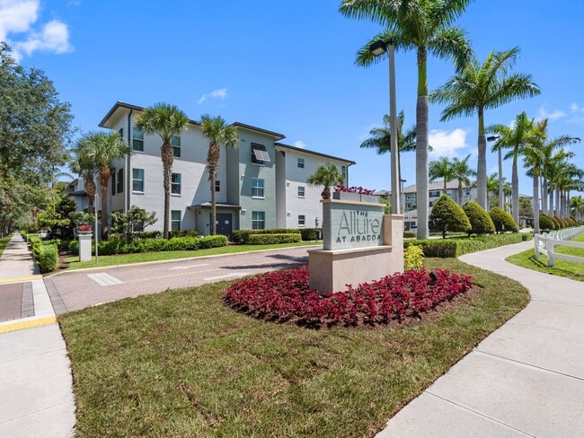 Building Photo - Allure at Abacoa