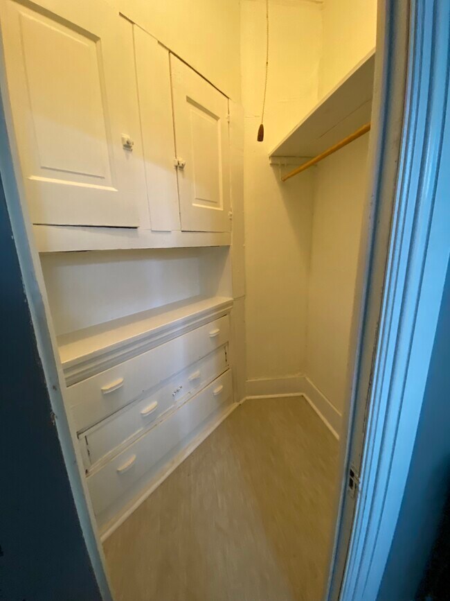 Foto del edificio - 1941 Madison St