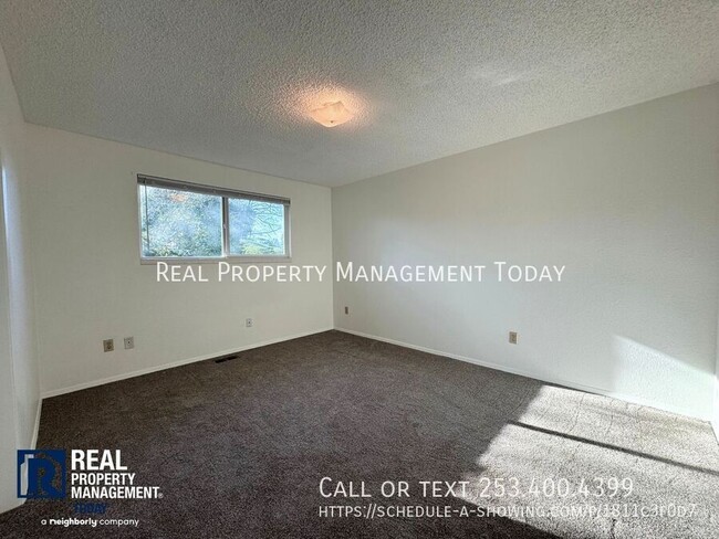 Foto del edificio - 4502 76th Ave W