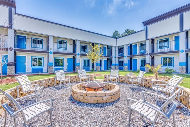 Foto del edificio - 584 Pine Grove Access Rd