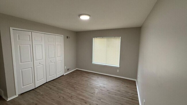 Foto del edificio - 24651 W McNichols Rd