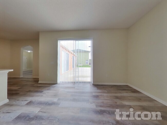 Building Photo - 229 Beckenham Dr