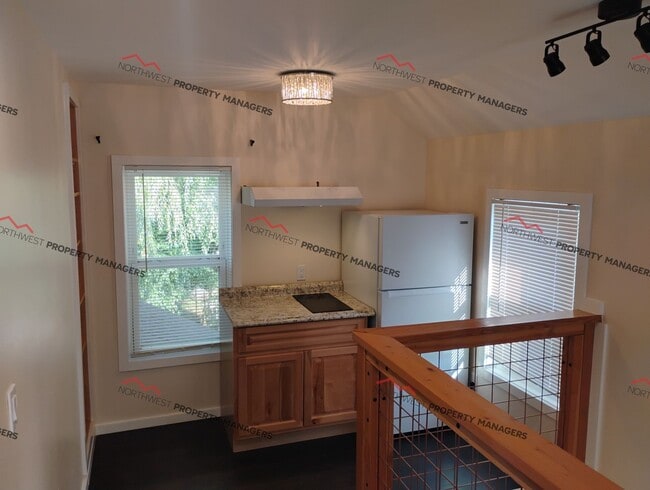 Building Photo - STATUS: AVAILABLE | R290C | $1200 + $250 F...