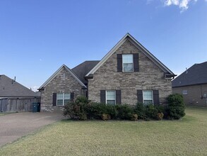 Building Photo - 3812 Champion Hills Dr