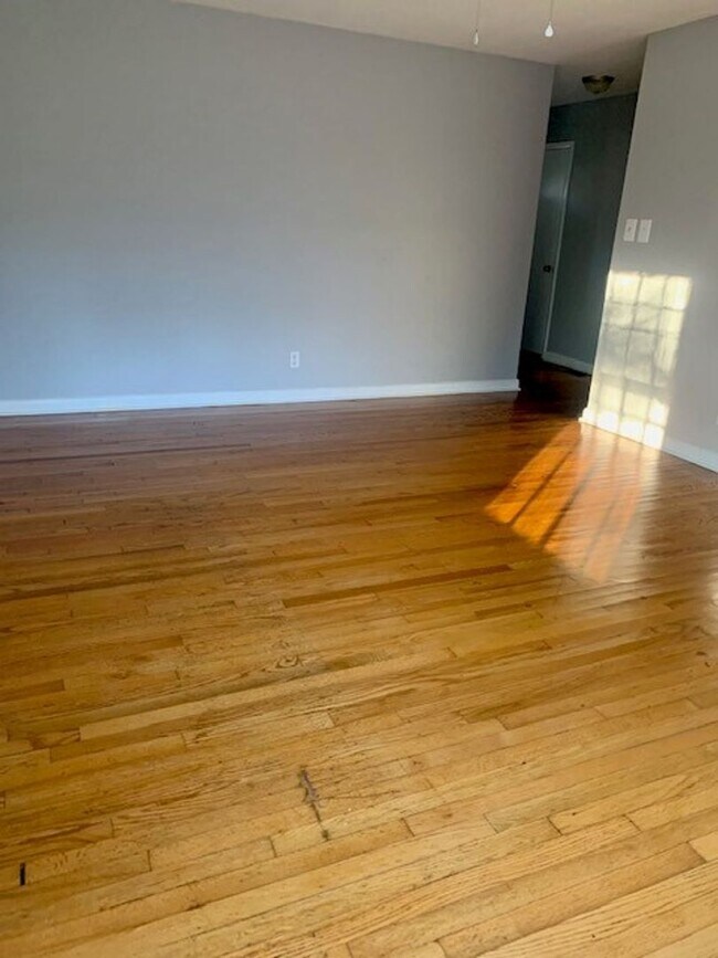 Foto del edificio - 3 Bedroom 1.5 Bathroom Single Family Home ...