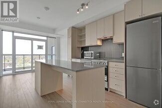 Building Photo - 50-650 George Butchart Dr