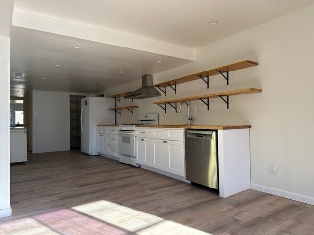 Building Photo - 260 Harmony Dr