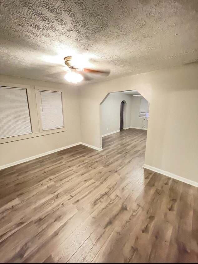 Photo - 1301 Adams St (Tuskegee, AL)