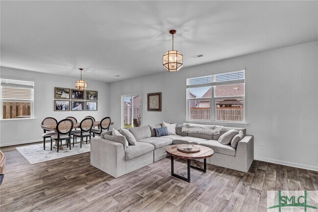 Building Photo - 278 Hogan Dr