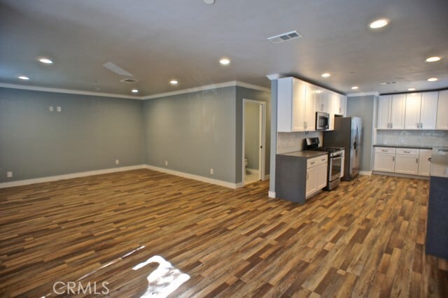 Building Photo - 9063 Cattaraugus Ave