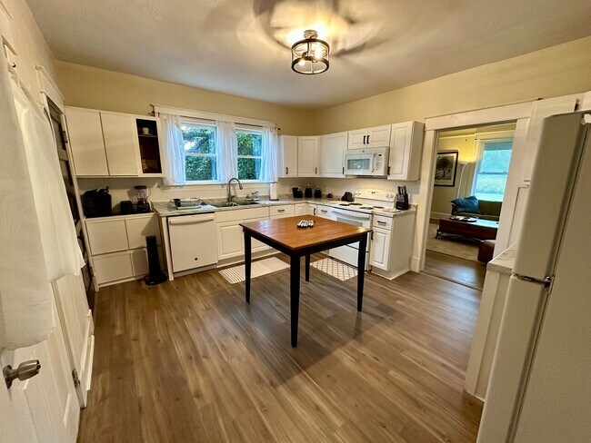 Building Photo - Fully Furnished/All Inclusive Home is Ready for YOU!