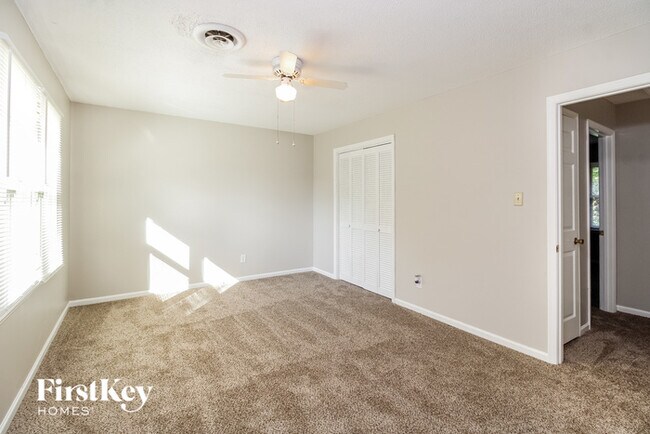 Foto del edificio - 3120 Covewood St