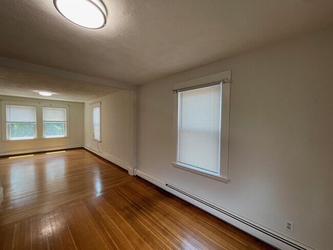Foto del edificio - 206 W Emerson St