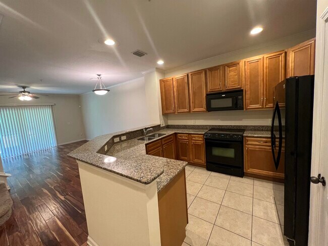 Building Photo - 215 Bayberry Cir