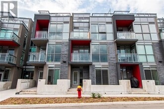 Building Photo - 5260 Dundas St