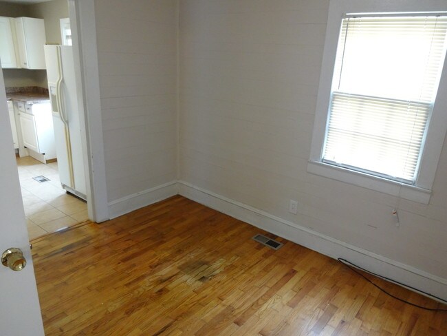 Building Photo - 509 Harnett St