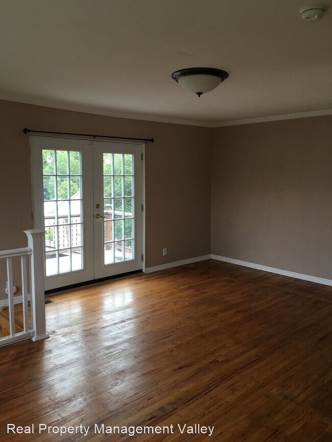 Foto del edificio - 3 br, 2 bath House - 117 Oak Street