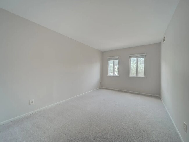 Building Photo - 5017 7th Rd S