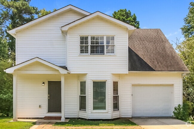 Building Photo - 1669 Underwood Dr SE