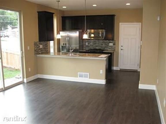 Primary Photo - 3 br, 2.5 bath Townhome - 5201 Stuart Street