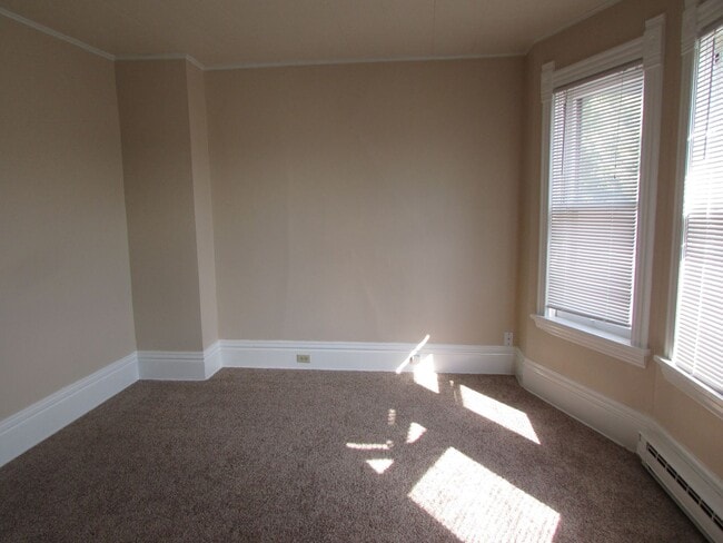 Building Photo - 2065 Winnebago St