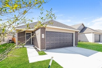 Building Photo - 2816 Briggs Dr