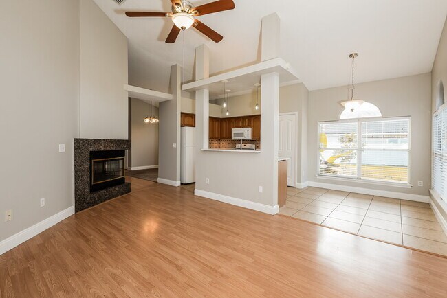 Foto del edificio - 7247 Somersworth Dr