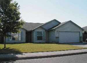 Building Photo - 2611 NE 99th Ave