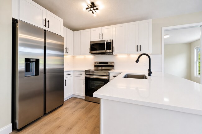 Foto del edificio - 2415 Lewis Rd