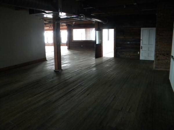 Foto del edificio - 1427 W 9th St