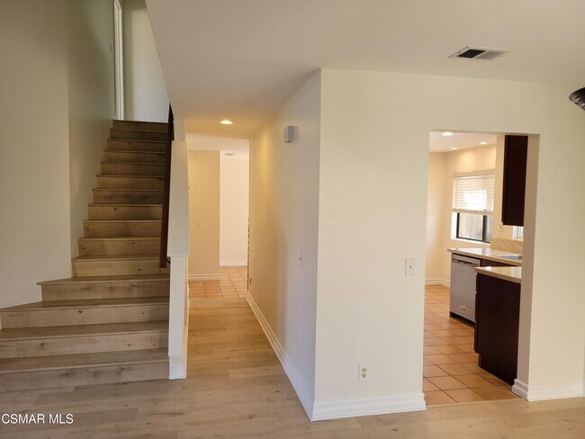 Foto del edificio - 2375 Hampton Ave