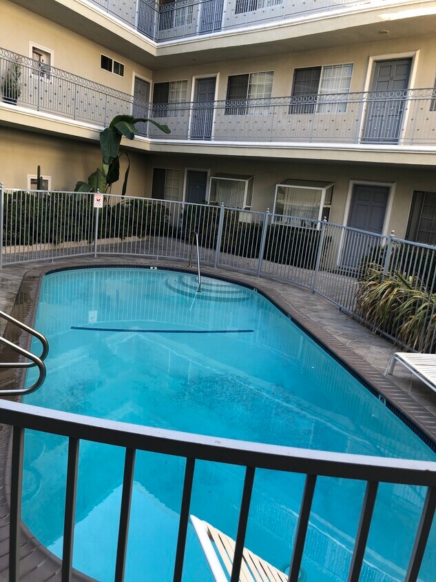 2434 Purdue Ave, Unit 23 CommunityApartment in Los Angeles, CA