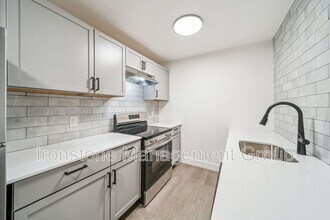 Building Photo - 3165 E 49th St