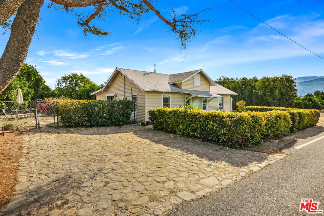 Foto principal - 828 Fordyce Rd