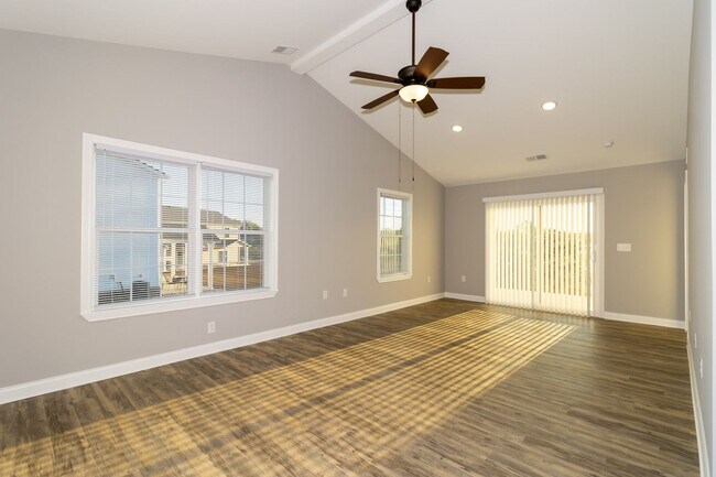 Foto del edificio - 300/302 Prescott Lane