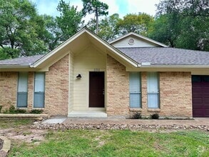 Building Photo - 239 Ridgewood Dr