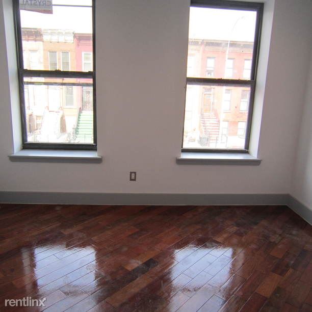 Foto del edificio - 456 Lexington Ave