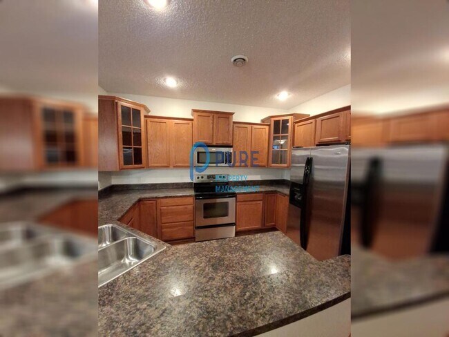 Foto del edificio - Warm and inviting Woodbury Townhouse! 3 br...