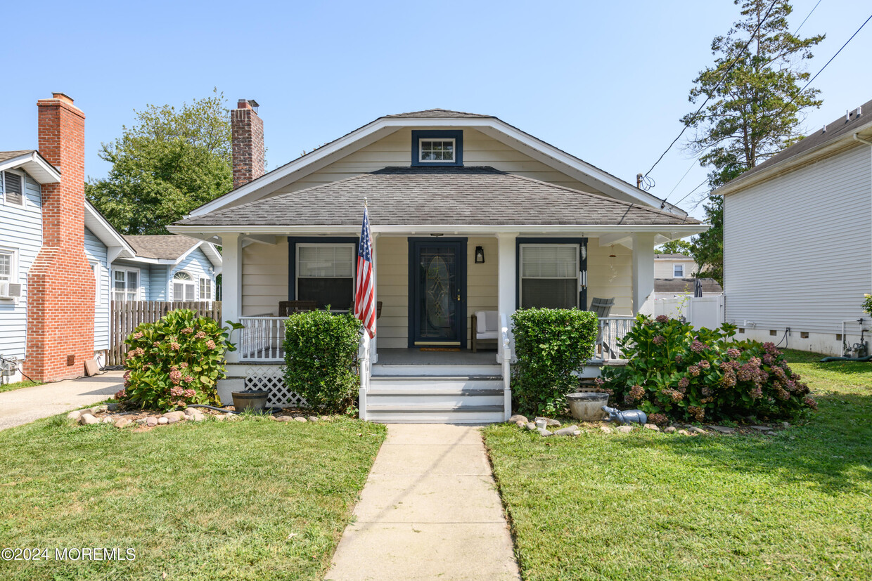 Primary Photo - 1314 Laurel Ave
