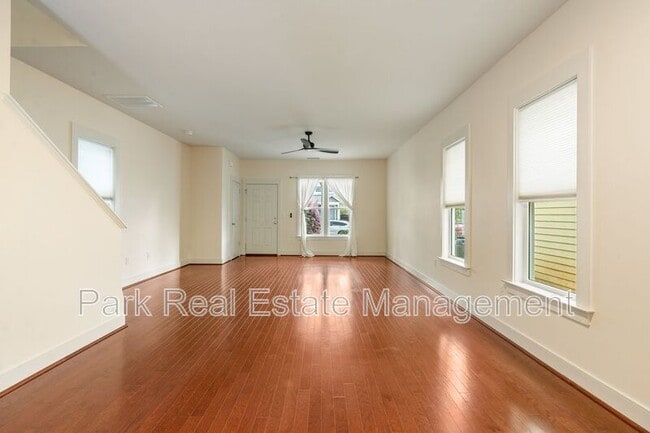 Foto del edificio - 44 Danbury Ct