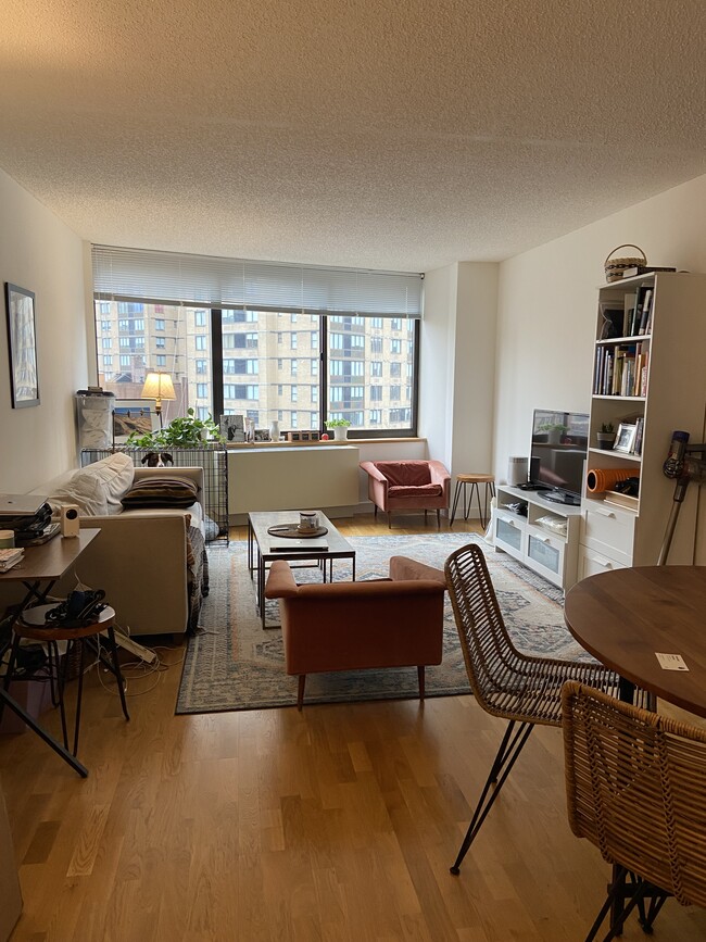 Foto del edificio - 205 E 96th St