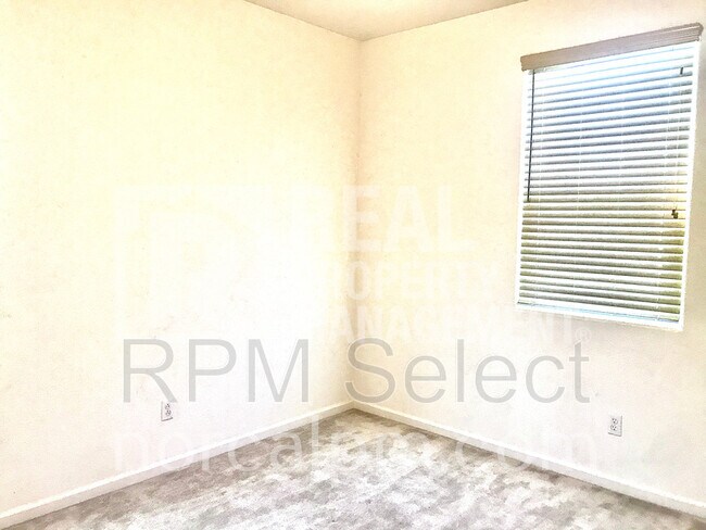 Building Photo - 8841 Severn Ln