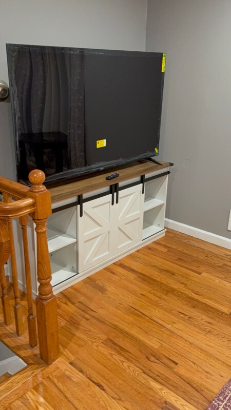 Foto del edificio - 797 Waksman Pl