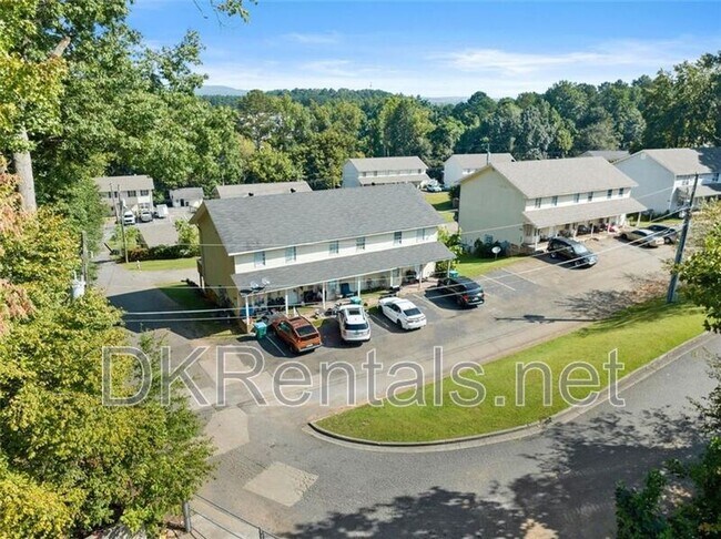 Foto del edificio - 360 Herndon Way