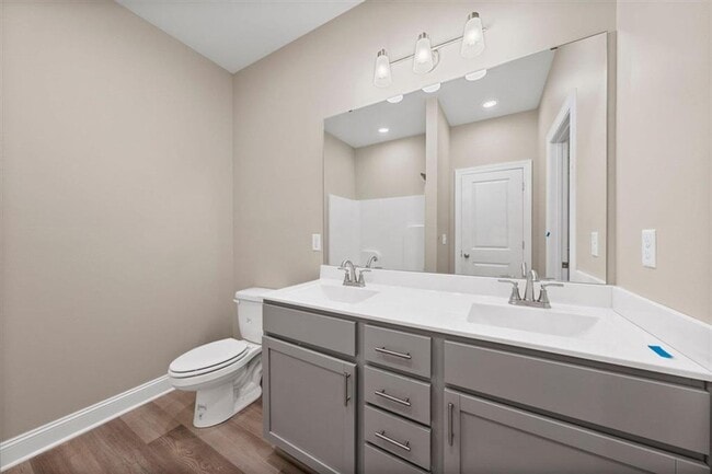 Building Photo - 2755 Cedrus Ave