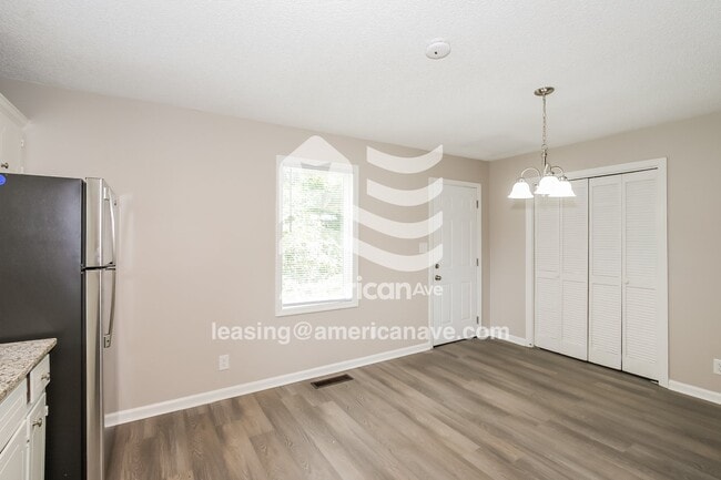 Building Photo - 448 Bussey Ave