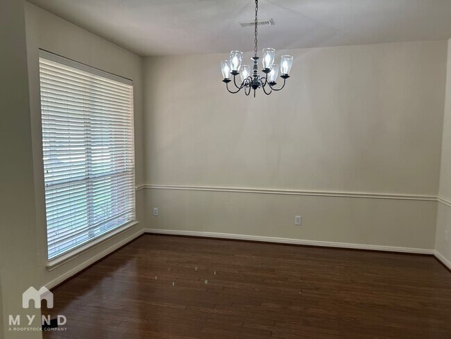 Building Photo - 28306 Peper Hollow Ln