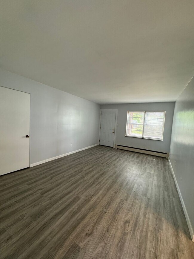 Foto del edificio - 2301 W Lawrence Ave