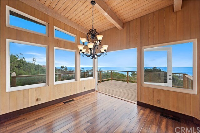 Building Photo - 1560 Sunset Ridge Dr