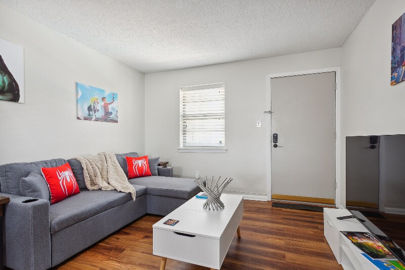 Foto principal - 2301 Edenborn Ave